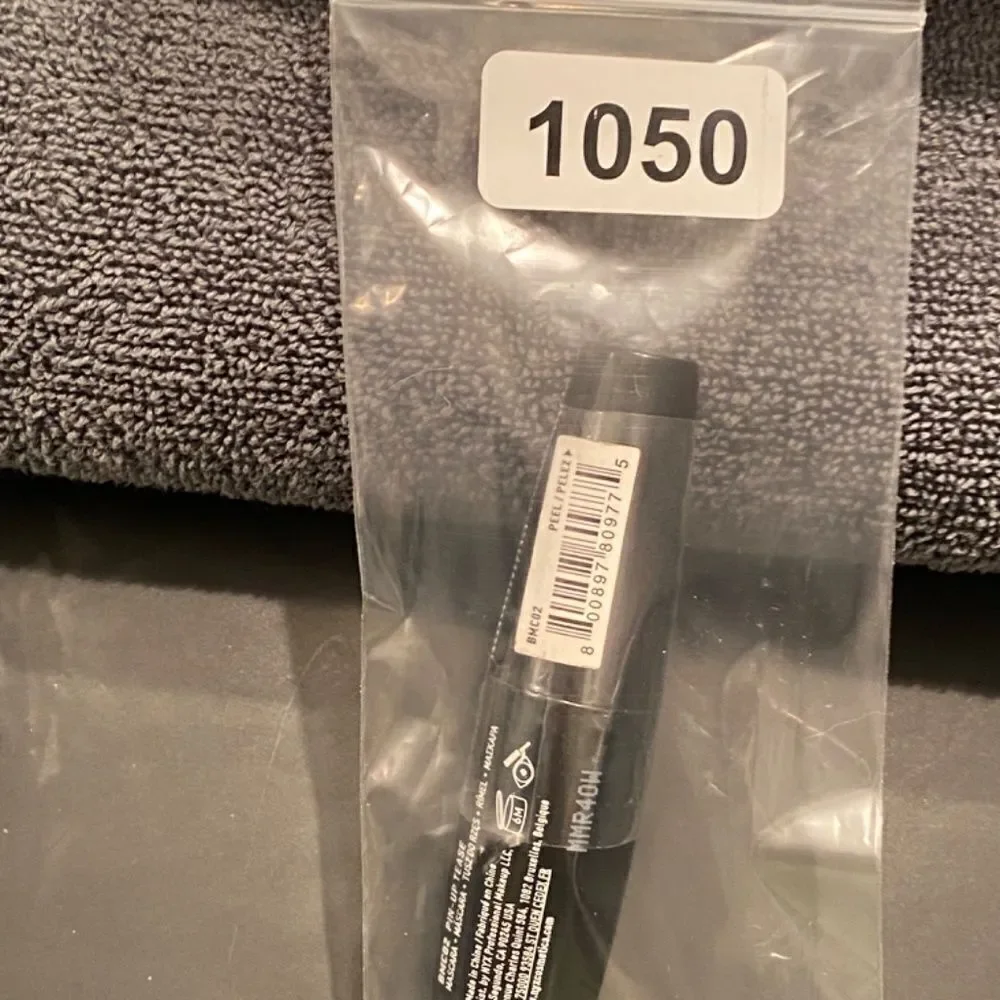1050 NYX Pin Up Tease Black Mascara Professional Makeup